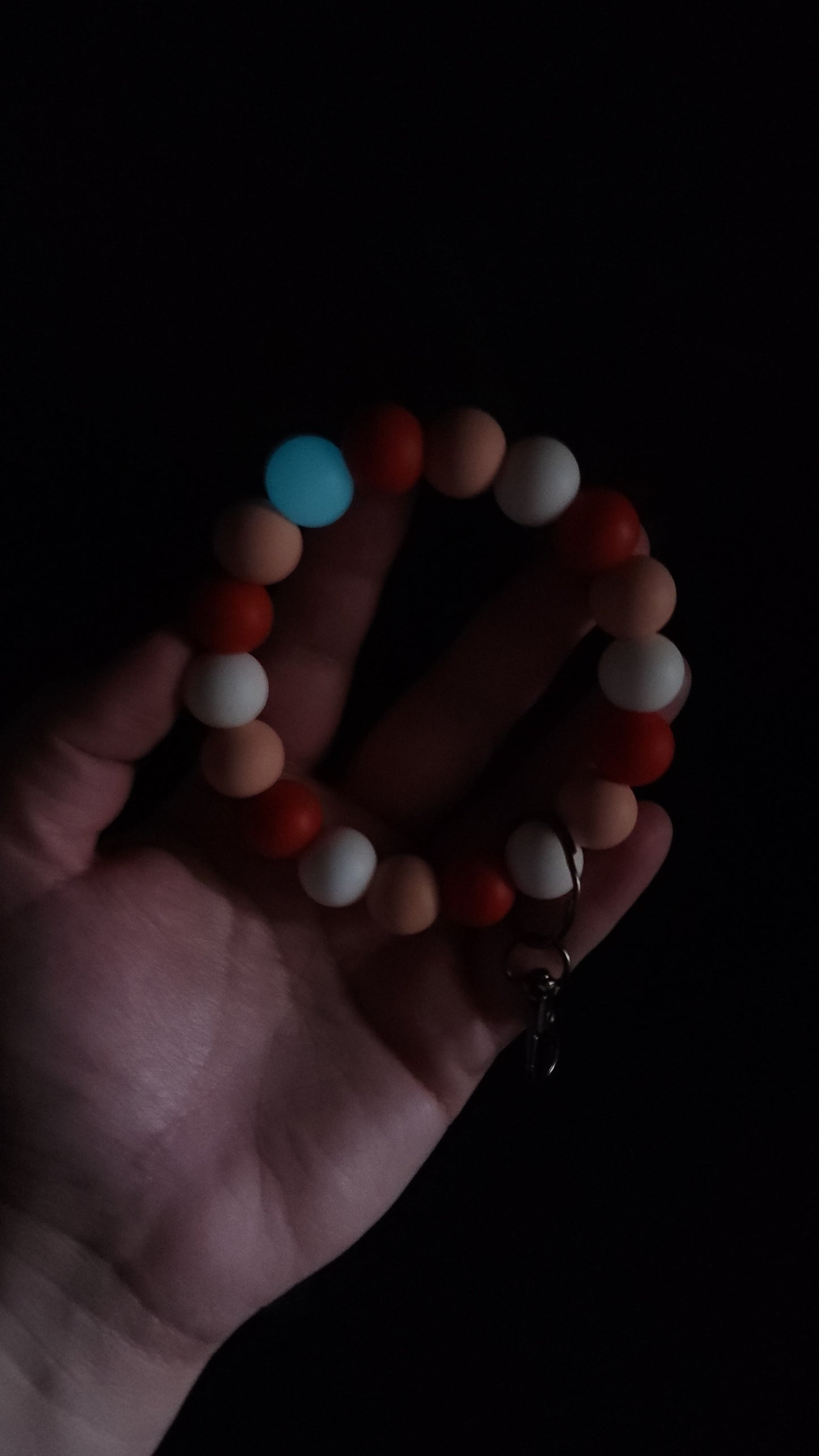 Silicone Beaded Wristlet - Valentine