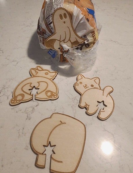 Wooden Butt Bread Clips - Set of 4
